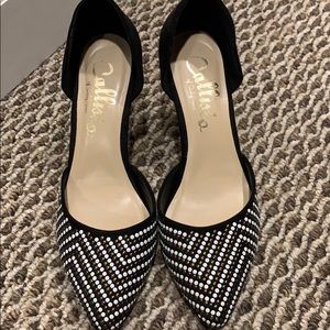 Pointed toe pumps